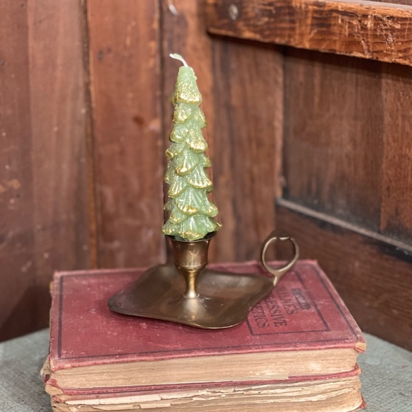 Vintage Brass Finger Loop Chamberstick - Picture 9 of 14